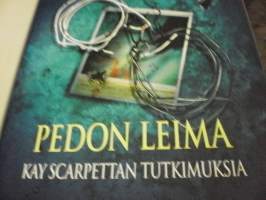 Pedon leima - Kay Scarpettan tutkimuksia