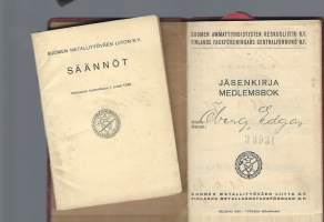 Suomen Metallityöväen liitto jäsenkirja 1941-42  ja säännöt leimoja, tapahtumia