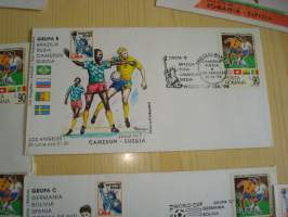 1994 Jalkapallon maailmanmestaruuskisat kokoelma Football World Cup, sisältää: 14 ensipäiväkuorta, 4  souvenir sheet arkkia ja 11 erilaista postimerkkiä.