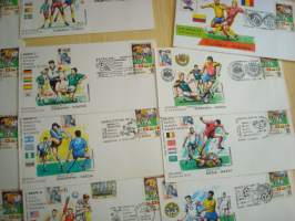 1994 Jalkapallon maailmanmestaruuskisat kokoelma Football World Cup, sisältää: 14 ensipäiväkuorta, 4  souvenir sheet arkkia ja 11 erilaista postimerkkiä.