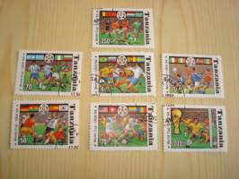 1994 Jalkapallon maailmanmestaruuskisat kokoelma Football World Cup, sisältää: 14 ensipäiväkuorta, 4  souvenir sheet arkkia ja 11 erilaista postimerkkiä.