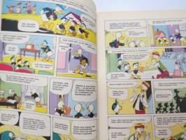 Koulu-Aku -sarjakuvakirja / comics book