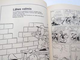Koulu-Aku -sarjakuvakirja / comics book