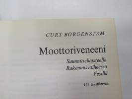 Moottoriveneeni suunnitteluasteella, rakennusvaiheessa, vesillä