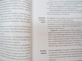 Suuri kivunhoitokirja - Yli 1000 helpottavaa neuvoa -  Asiantuntevia ja ajanmukaisia neuvoja kipujen lievittämiseen, toipumiseen ja hyvinvoinnin edistämiseen