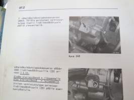 Mercedes-Benz - Moottorilla 102 varustetut henkilöautotyypit - ohjevihkonen huoltoa varten / service manual in finnish