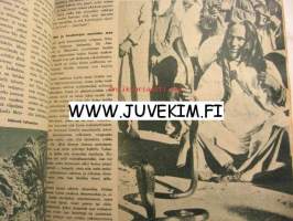 Apu 1957 nr 34 ilm. 24.8.1957  . Tullimiehet ja Avun reportterit pirtun salakuljetusta paljastamassa. Audrey Hepburn. Kauko K. Mustonen: vakoojaksi vasten tahtoaan.