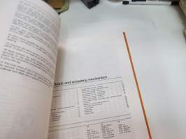 Jaguar Saloons Mk1, Mk2 240 &amp; 230 1955 to 1969, 2483 cc (154.5 cu in) 3442 cc (210 cu in), 3781 cc (231 cu in) Haynes Owners Workshop Manual -korjauskäsikirja