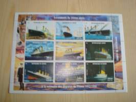 Titanic, 9 postimerkin Shouvenir Sheet postimerkkiarkki, Guinea, vuodelta 1998, hieno. Katso myös muut kohteeni mm. noin 1200 erilaista amerikkalaista