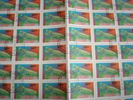 Rukoilijasirkka, 100 postimerkin postimerkkiarkki 25:llä leimalla, Bulgaria, vuodelta 1992, hieno. Katso myös muut kohteeni mm. noin 1200 erilaista amerikkalaista
