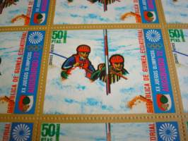 1972 München kesäolympialaiset, koskimelonta, Päiväntasaajan Guinea, täysi postimerkkiarkki, 12 postimerkkiä, käyttämätön. Katso myös muut kohteeni mm.