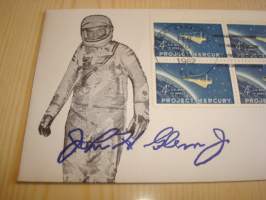 Project Mercury, 1962, USA, ensipäiväkuori, FDC. Kuoresssa astronautti John Glenn nimikirjoitus. Harvoin tarjolla. Katso myös muut kohteeni mm. vuosien 1982,