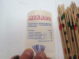 Mikado tikkupeli -rod lifting game