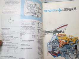 Kone Ketola Oy kalkinlevittäjän hydrauliikan kaavioita - piirustuksia - osaluetteloita yms. -kansio -spreader parts and drawings etc. catalog