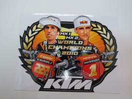 KTM MX1 / MX2 World Champions 2010 Toni Cairoli &amp; Marvin Musquin -tarra / sticker