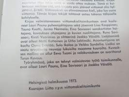 Viittomakielen kuvasanakirja -(picture) dictionary for deaf