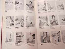 Viittomakielen kuvasanakirja -(picture) dictionary for deaf
