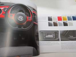 Volkswagen Beetle - The 21st Century Beetle -myyntiesite / brochure, in finnish
