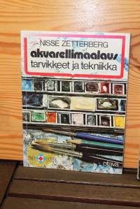 Akvarellimaalaus, 1977,  tarvikkeet ja tekniikka.Akvarelli eli vesivärimaalaus on maalaustaiteen laji, jossa käytetään vesiohenteisia läpikuultavia värejä.