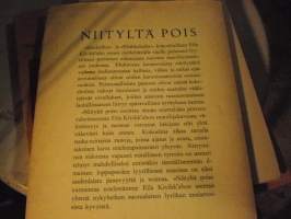 Niityltä pois. Runoja