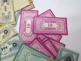 Peli- / leikkirahoja erä - Playing money from boardgames