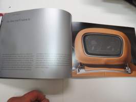 Mercedes-Benz - The SL-Class 2011 -myyntiesite engalnniksi / brochure in english