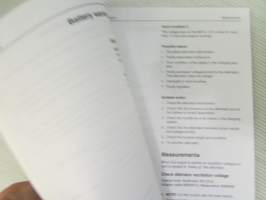Volvo Penta Workshop manual A - Group 30 Electrical system, Marine Diesel engines, katso tarkemmat mallien merkinnät kuvasta.