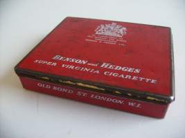 Benson and Hedges Super Virginia  cigarette - savukerasia peltiä , koko 8x8x2 cm