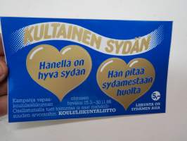 Kultainen sydän - Hänellä on hyvä sydän - Hän pitää sydämestään huolta / Koululiikuntaliitto / Silja Line  tarrapostikortti -tarra / sticker