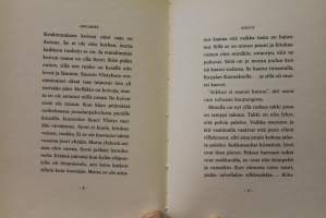 Laila Hietamies  -Joulumuisto, 1985.Koivut - Pieni sodan keskellä kasvanut tyttö rakastaa omia koivujaan. Niillä on juhlavat nimet ja ne ovat uskollisia ystäviä.