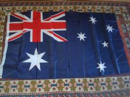 Lippu, Australia, koko noin 86 cm x 146 cm, käyttämätön, polyesteria. Esim. lahjaksi. Katso myös muut kohteeni. Myös paljon muita erilaisia lippuja esim. eri
