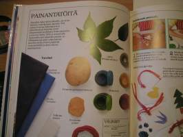 värikästä askartelua