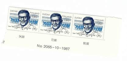 Lauri Pihkala 1888-1981 LaPe 1033 ** postituore  3 kpl  postimerkki