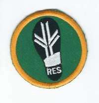 RES -   hihamerkki