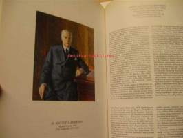 Muotokuvia Helsingin Yliopiston kokoelmiasta 1640-1990