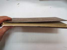 Nuottikirjaa klarinetillaa J: A: Helenius 10.6.1892 -klarinettia soittaneen kansanmiehen käsinkirjoitettu nuottikirja -handwritten clarinetists note book - common