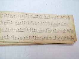 Nuottikirjaa klarinetillaa J: A: Helenius 10.6.1892 -klarinettia soittaneen kansanmiehen käsinkirjoitettu nuottikirja -handwritten clarinetists note book - common
