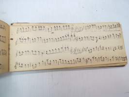 Nuottikirjaa klarinetillaa J: A: Helenius 10.6.1892 -klarinettia soittaneen kansanmiehen käsinkirjoitettu nuottikirja -handwritten clarinetists note book - common