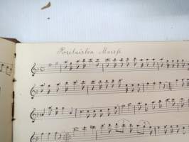 Nuottikirja klarinetille (soittaja J.A. Helenius) -klarinettia soittaneen kansanmiehen käsinkirjoitettu nuottikirja -handwritten clarinetists note book - common man
