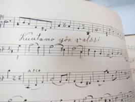 Nuottikirja klarinetille (soittaja J.A. Helenius) -klarinettia soittaneen kansanmiehen käsinkirjoitettu nuottikirja -handwritten clarinetists note book - common man