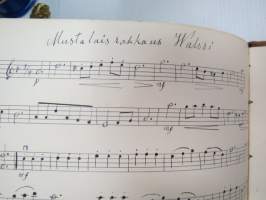 Nuottikirja klarinetille (soittaja J.A. Helenius) -klarinettia soittaneen kansanmiehen käsinkirjoitettu nuottikirja -handwritten clarinetists note book - common man