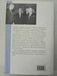 Diplomaatti, minäkö? Epädiplomaattisia episodeja vuosilta 1950-1991