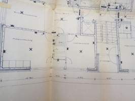 Arkkitehtitoimisto Touko Saari - Pietarsaaren Keskus H &amp; H kerrostalo 4. kerros piirustus / sähköpiirustus, 19.10.1967 -drawings