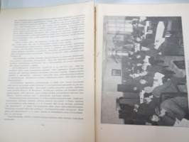 H.T.Y. 40 v - Helsingin Työväenyhdistys 40-vuotias, historiikki - tämä kappale kuulunut Valtiollisen poliisin eli Valpon kokoelmiin (2 leimaa) -history of