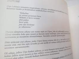 On aika -Maija Lahtisen teos pulisonsa Urpo Lahtisen muistoksi - kuvia Villa Urpon taideteoksista ja Maija Lahtinen -runoja, omakätinen omiste ja nimikirjoitus