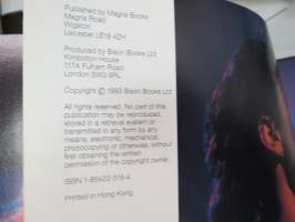 U2 - 15 years story of rock sensation -picture book -kuvakirja yhtyeen uralta