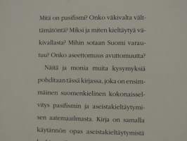 Aseistakieltäytyjän maailma