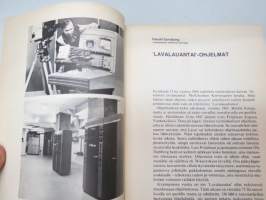 Yleisradion vuosikirja 1972-1973, seikkaperäinen selvitys Yleisradiomme toiminnasta ja ohjelmarakenteesta -Finnish Broadcasting annual