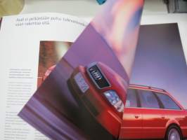 Audi-mallisto 1995 -myyntiesite / sales brochure