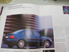 Audi-mallisto 1995 -myyntiesite / sales brochure